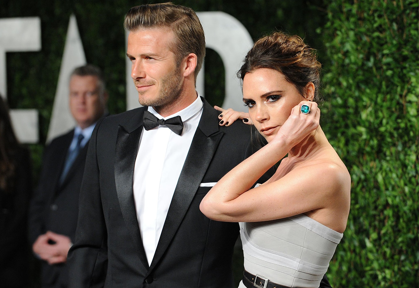 Victoria dua hinh anh David Beckham len san dien hinh anh