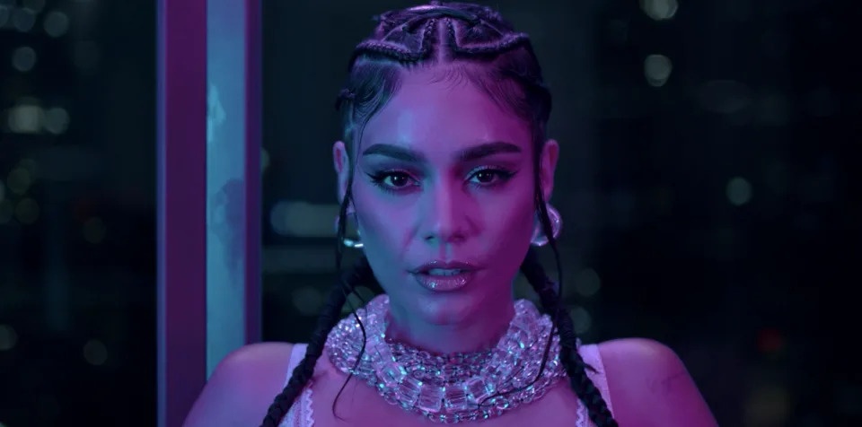Show diễn Rihanna gây tranh cãi  ảnh 1 Show dien Rihanna gay tranh cai anh 1