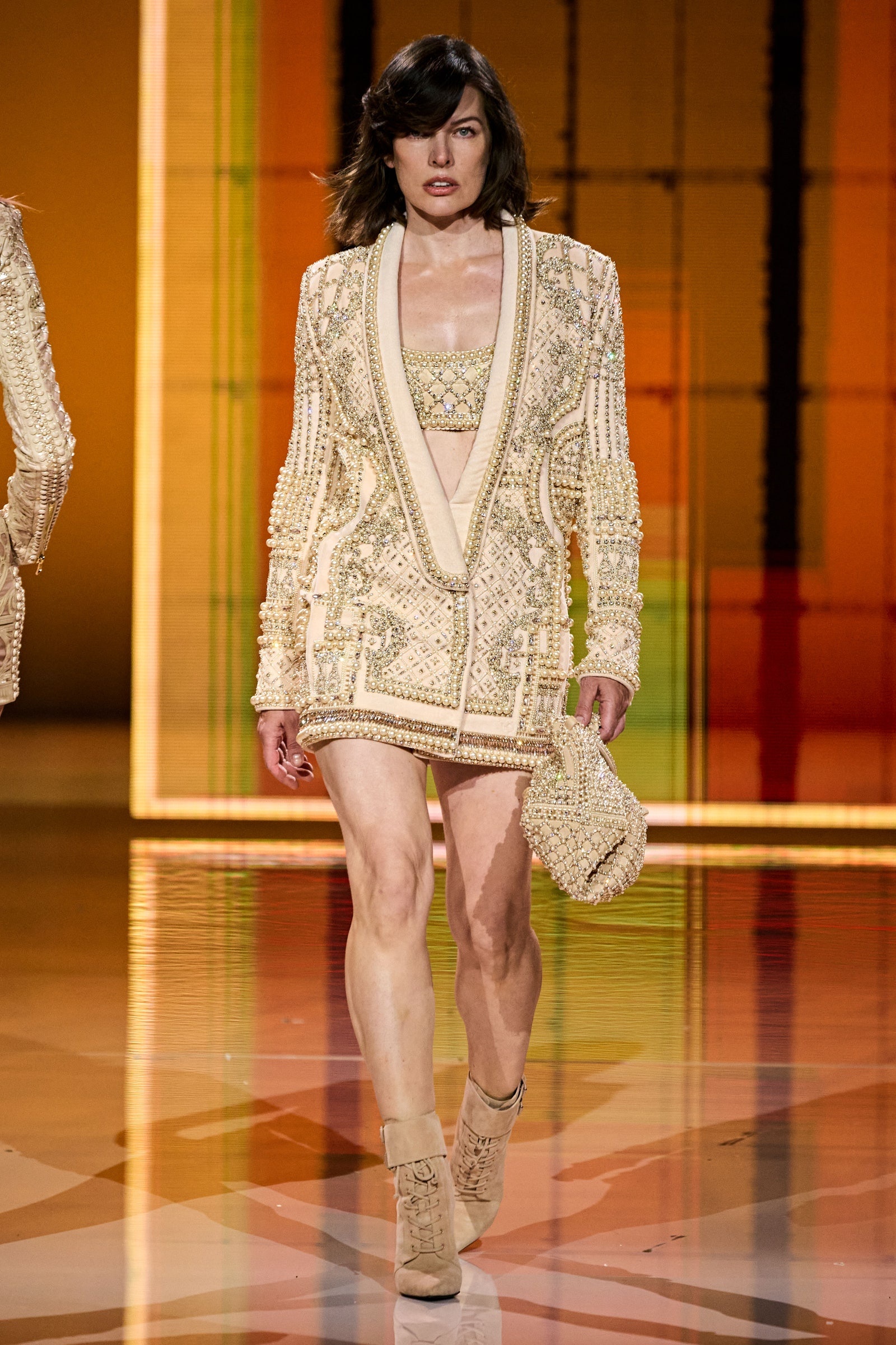 Show dien ky niem cua Balmain anh 33