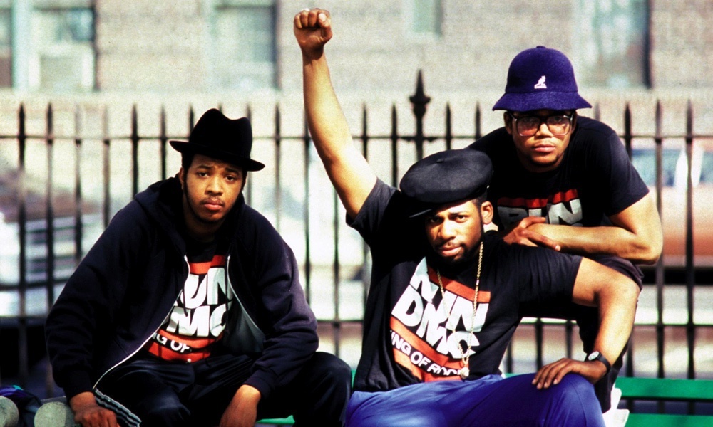 Xu huong deo vong co xich vang anh 3