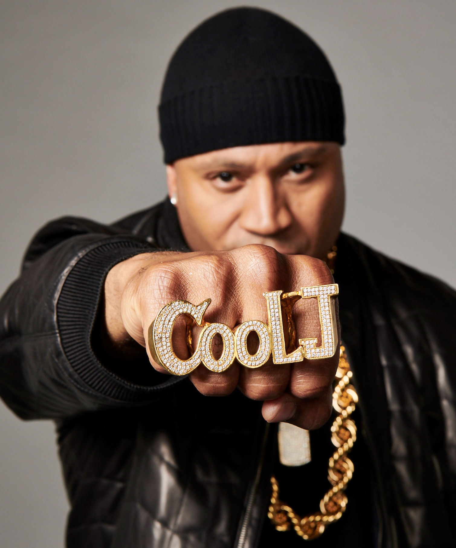 Xu hướng đeo vòng cổ xích vàng ảnh 6 Xu huong deo vong co xich vang anh 6