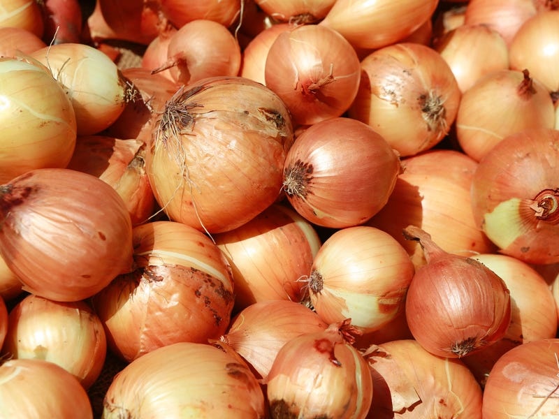 Facebook nham anh cu hanh voi noi dung khieu dam hinh anh