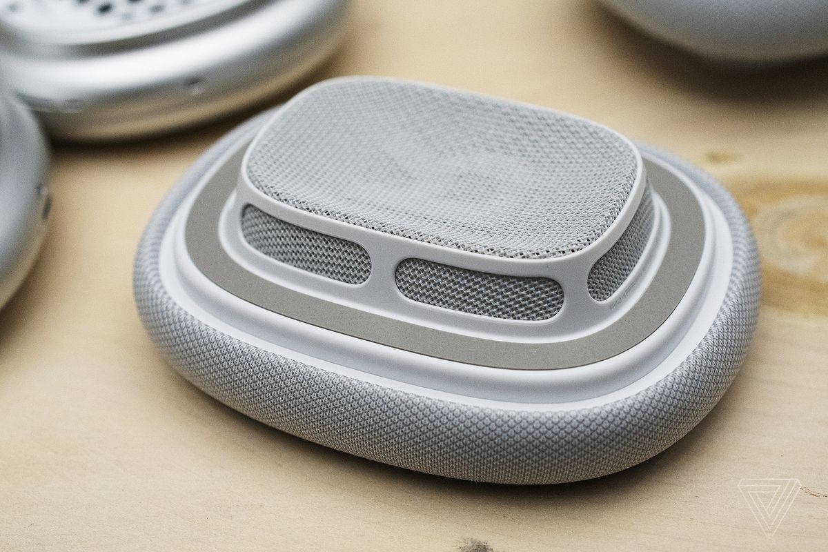 Đánh giá nhanh chiếc tai nghe 549 USD của Apple ảnh 8 Danh gia nhanh chiec tai nghe 549 USD cua Apple anh 8