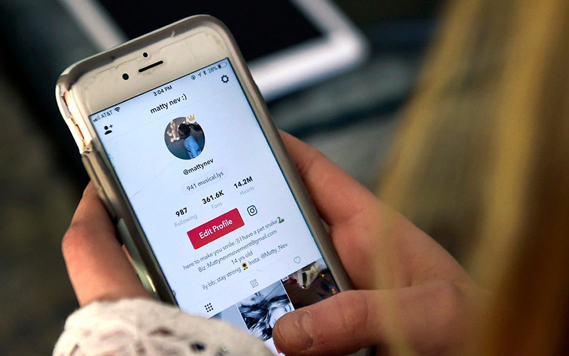 TikTok bi co be 12 tuoi dua ra toa anh 1