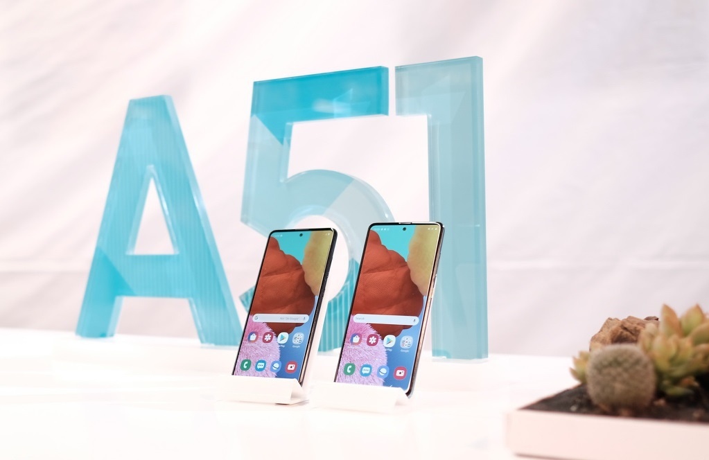 Vi sao thi truong smartphone tai Viet Nam cuoi nam 2020 day bat ngo? anh 3