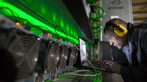 Tesla dang huy hoai moi truong khi dau tu vao Bitcoin? anh 3