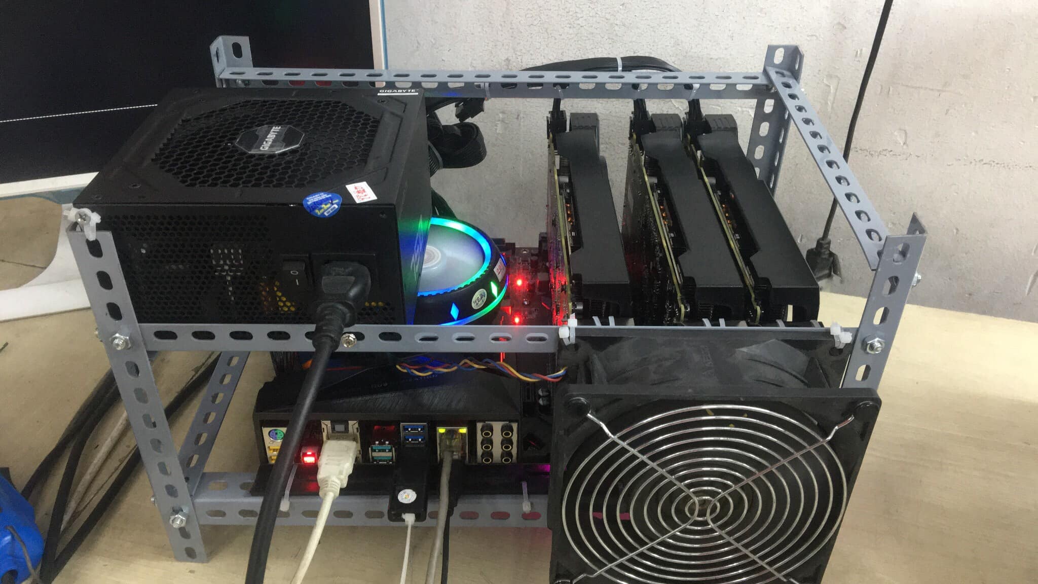 Thi truong trau cay tien dien tu tai Viet Nam bien dong manh anh 2