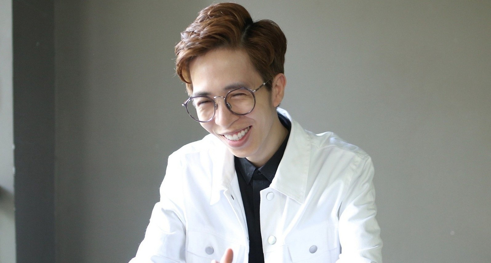 'ViruSs xoa kenh YouTube de tranh mat trang' hinh anh