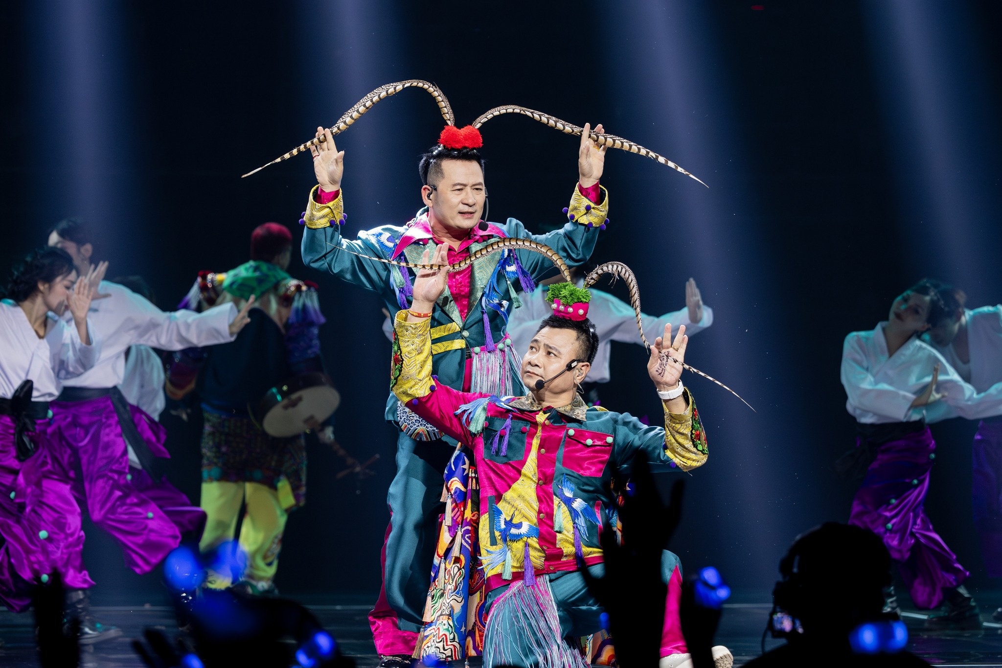 Co phieu cua nha san xuat 'Anh trai vuot ngan chong gai' duoc gom manh hinh anh