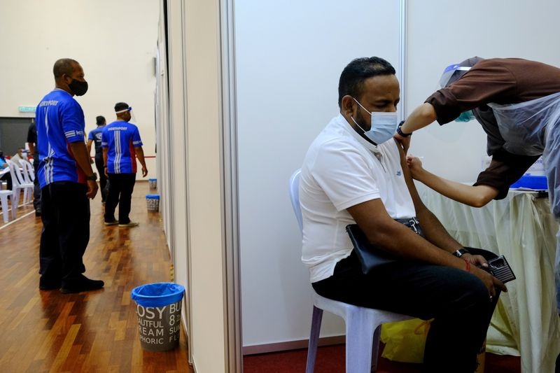 Cac quy tai chinh nuoc ngoai roi khoi Dong Nam A vi Covid-19 anh 1