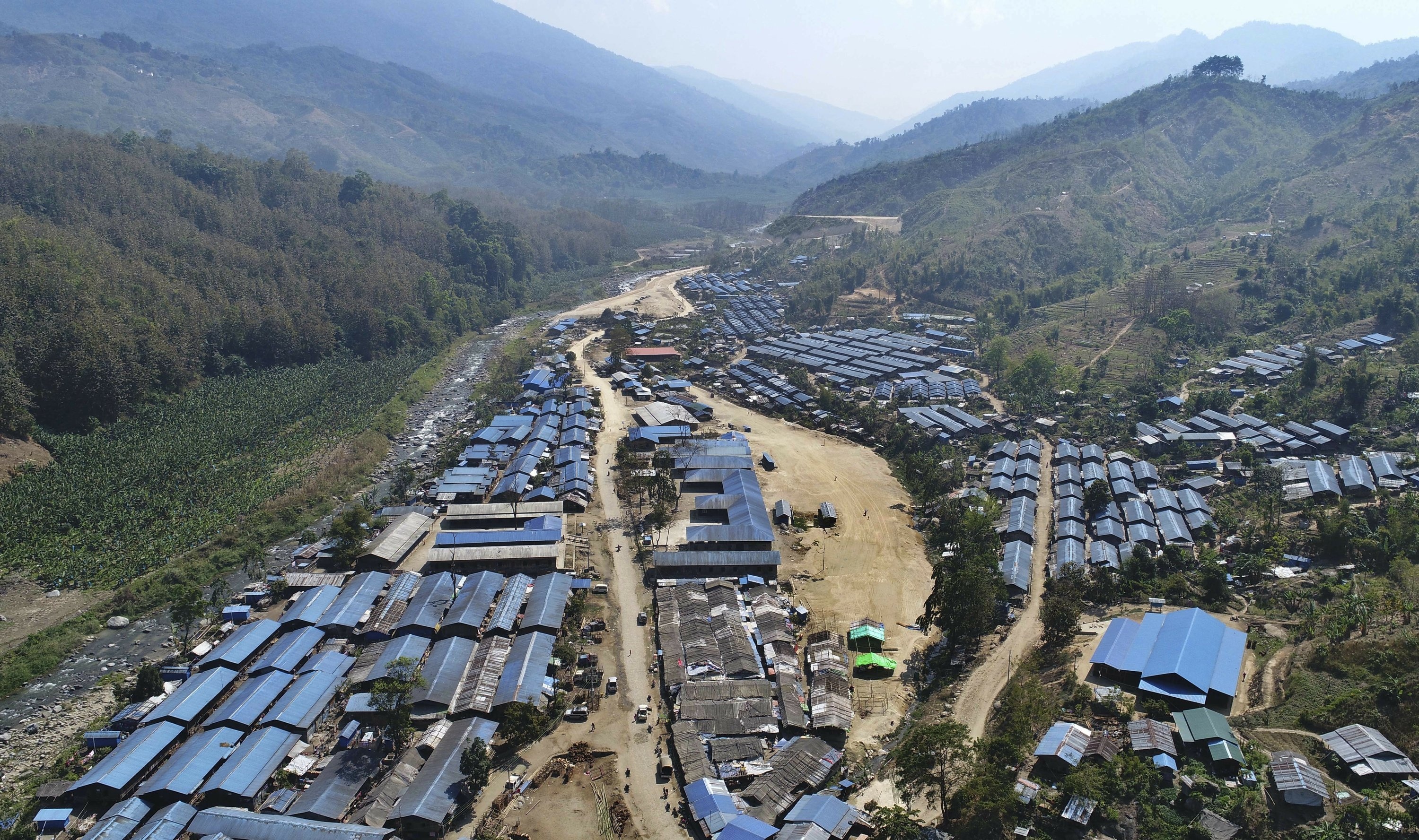 Doanh nghiep Trung Quoc do xo mua dat khap the gioi hinh anh