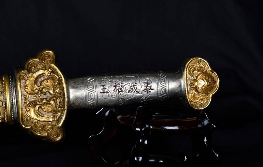 Kiem duoc cho la cua vua Thanh Thai co gia 50.000 USD tai My hinh anh