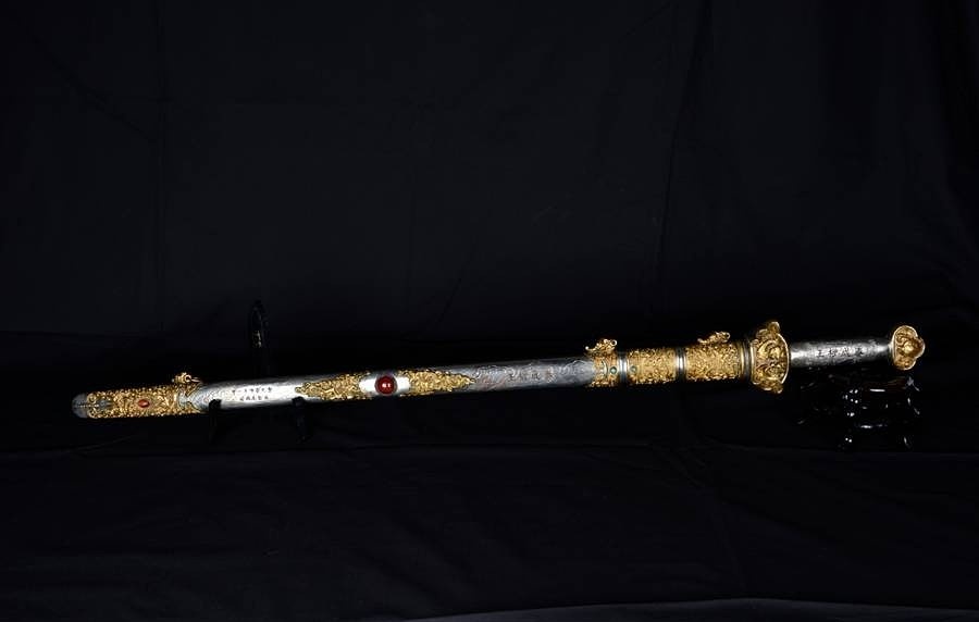 Bán đấu giá kiếm của Vua Thành Thái ở Mỹ ảnh 2 Ban dau gia kiem cua Vua Thanh Thai o My anh 2