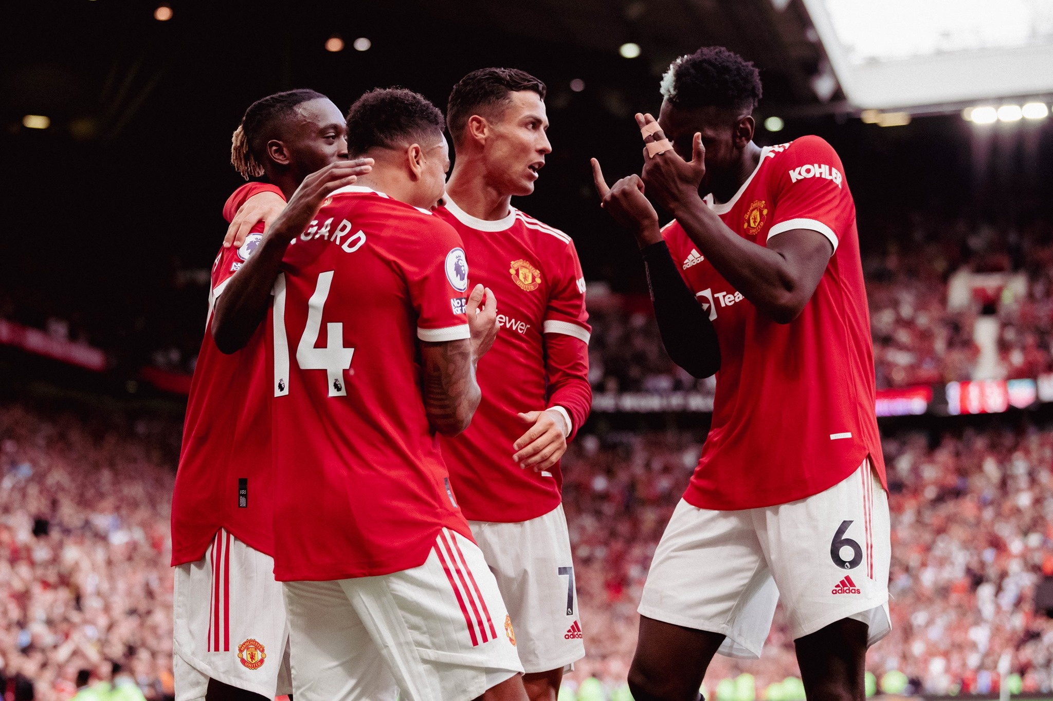 Ronaldo mang lai gia tri thuong mai gi cho Man Utd? anh 3