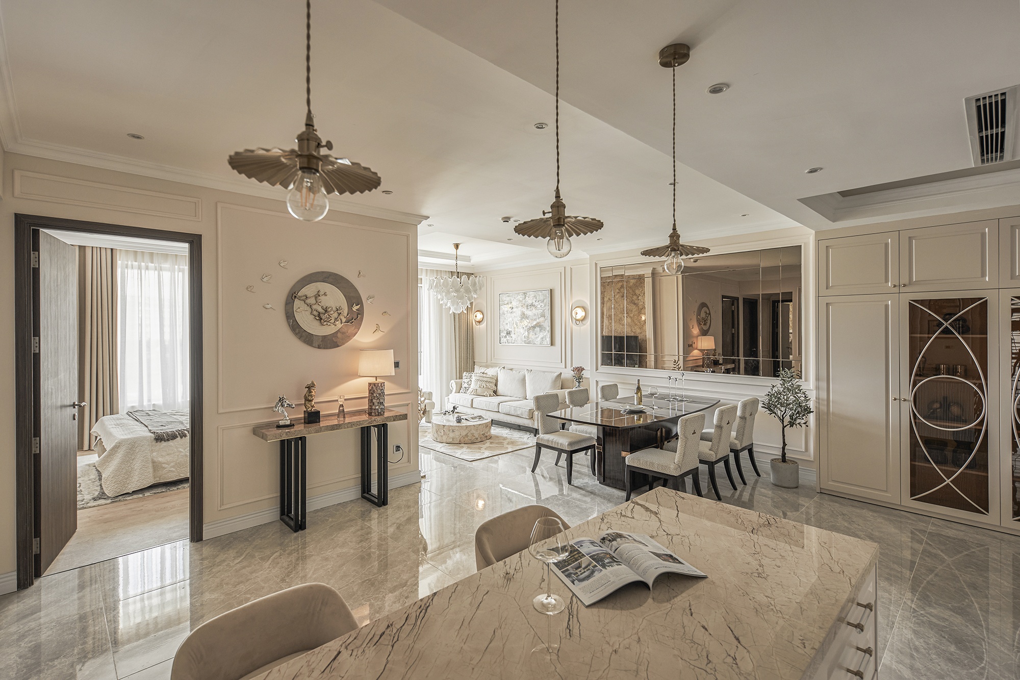 Can ho phong cach tan co dien o TP.HCM hinh anh