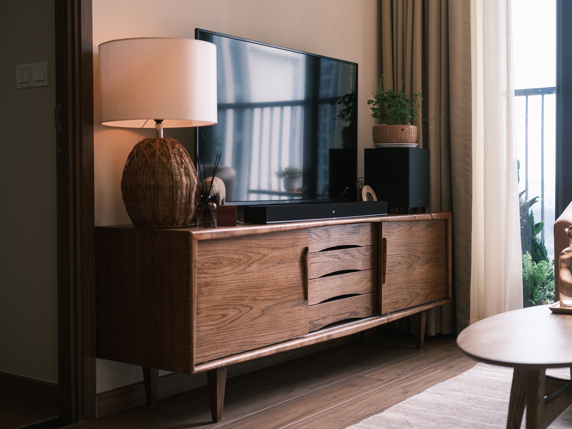 Can ho tong mau be anh 3