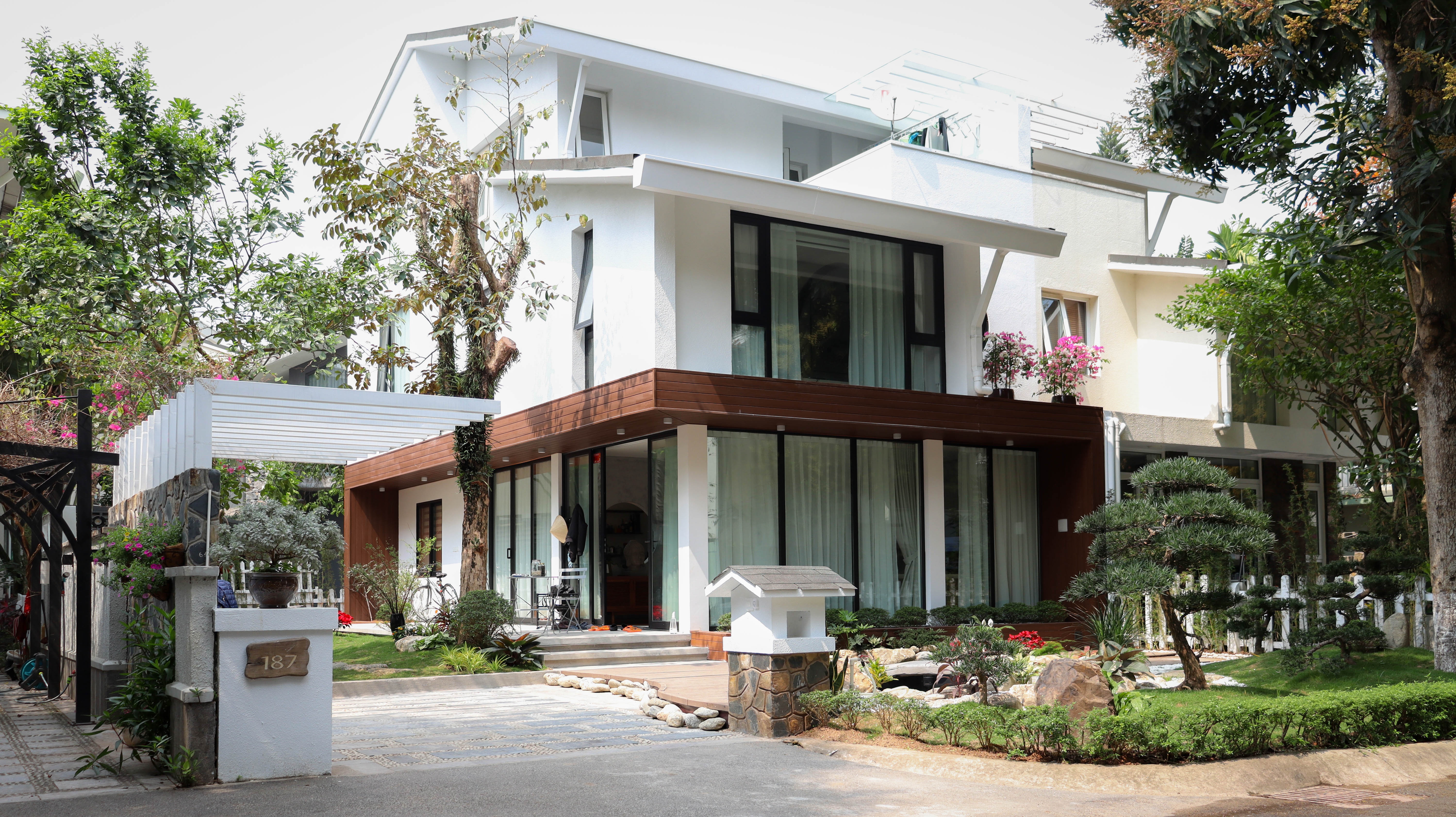 Nha dep Ecopark anh 1