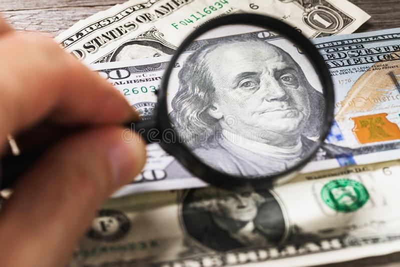 Dong USD tang gia hinh anh