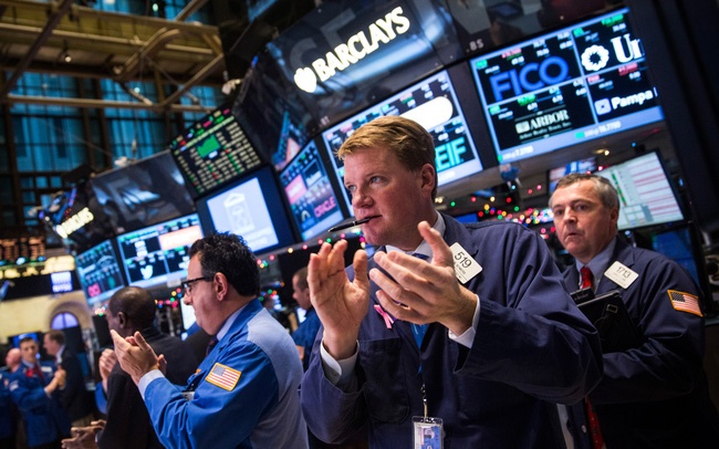 Chung khoan the gioi tang manh hinh anh