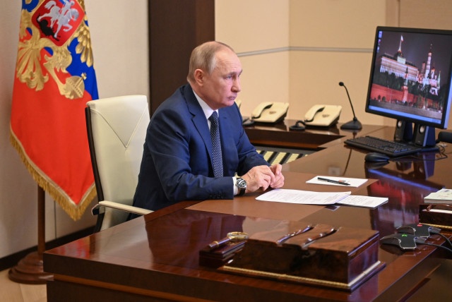 Nga tich thu tai san phuong Tay anh 2