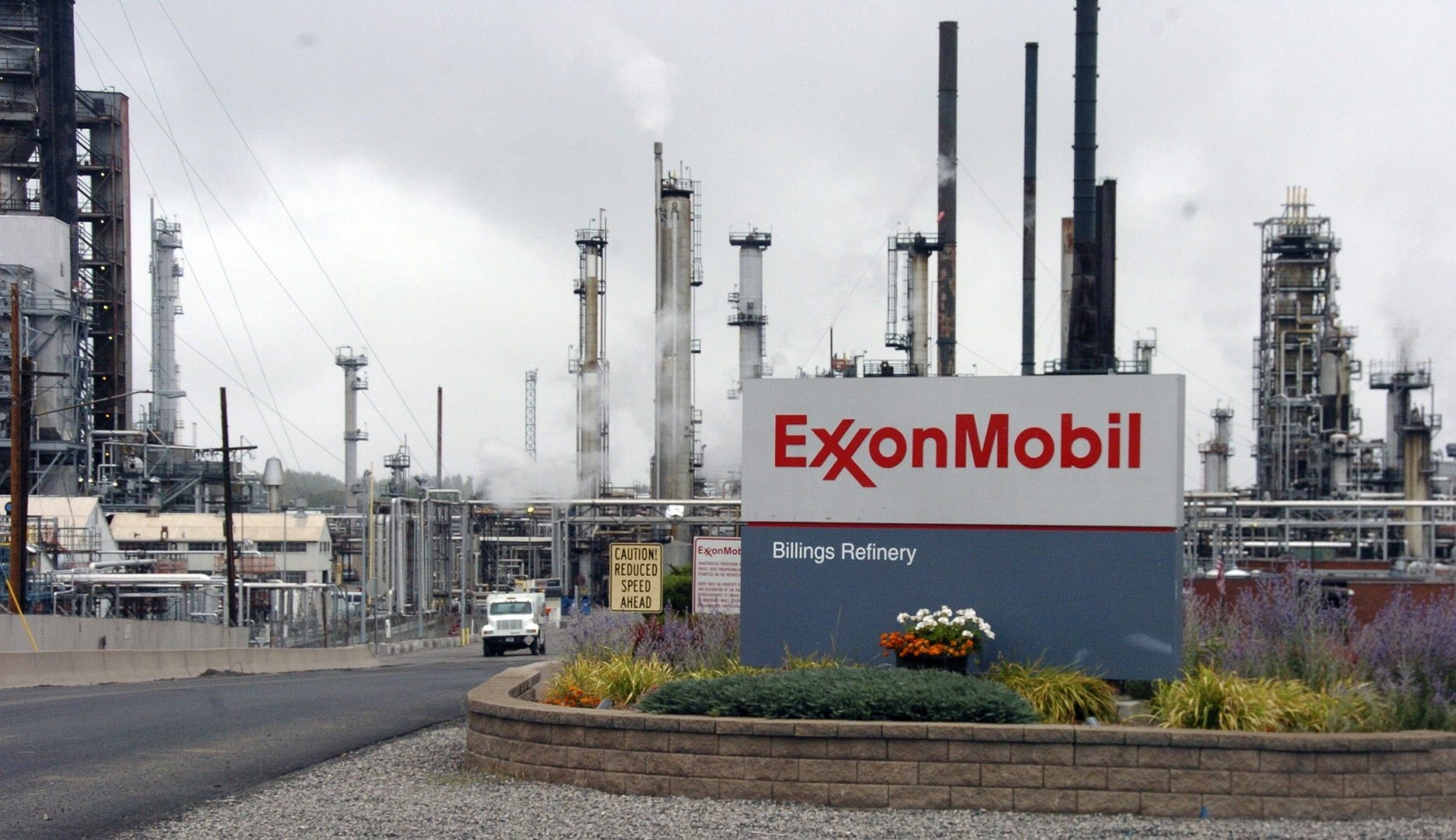 Exxon Mobil dao Bitcoin anh 1