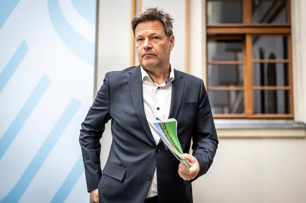 Duc phu thuoc vao nang luong Nga anh 1