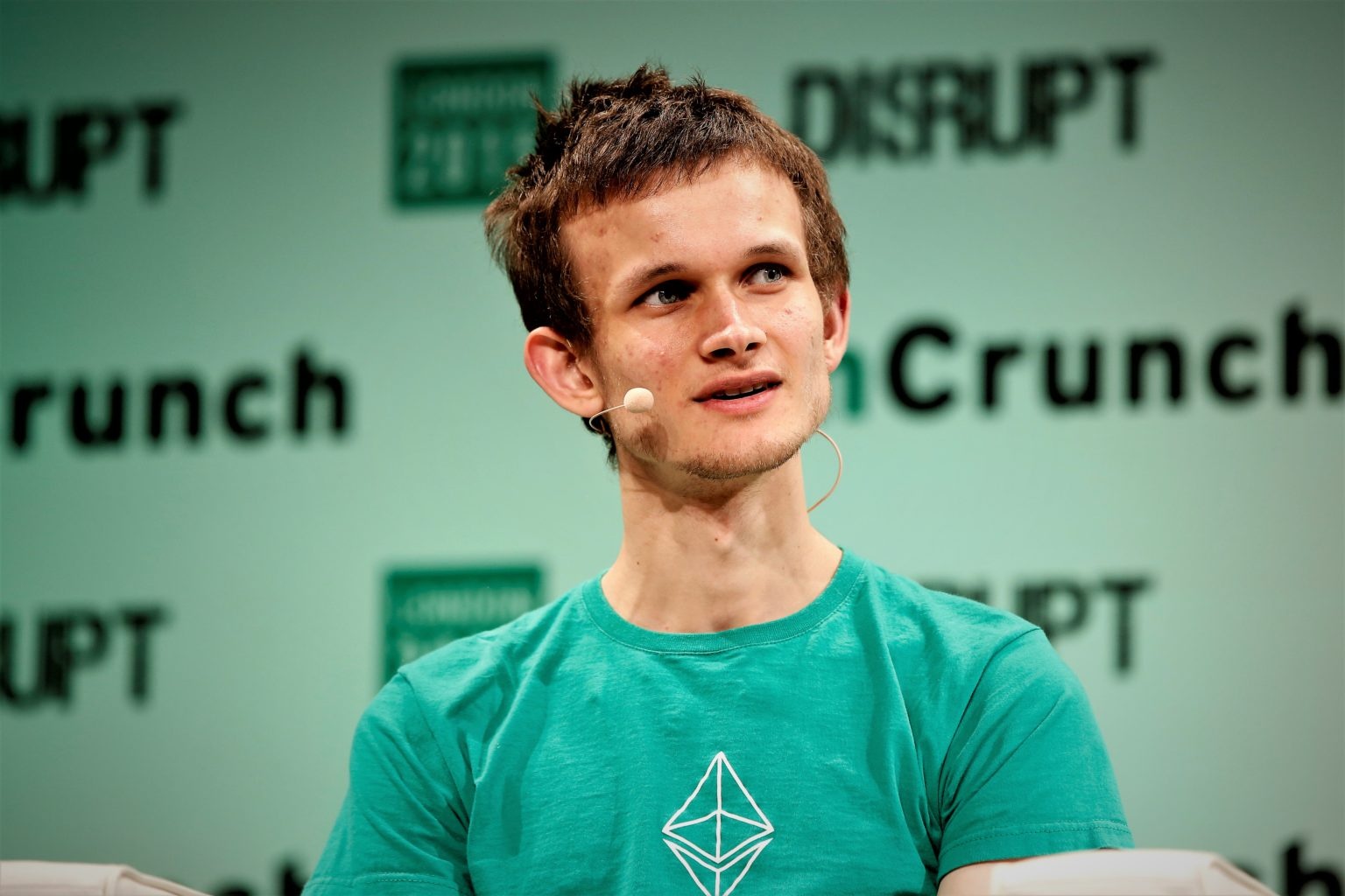 Vitalik Buterin mat danh ty phu hinh anh