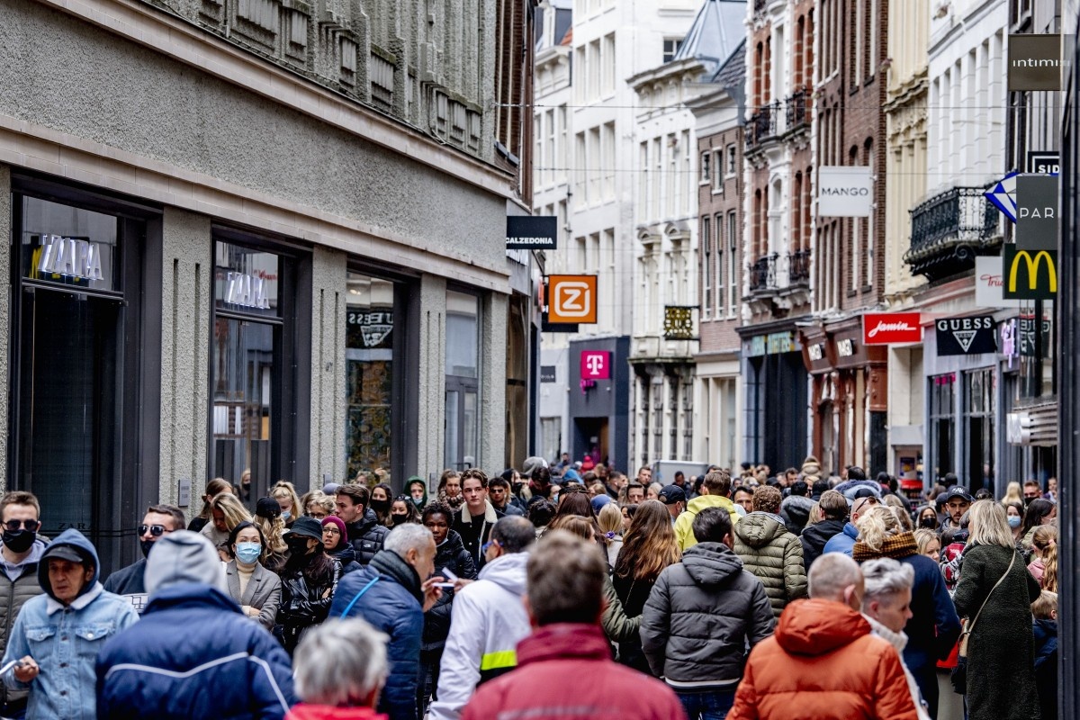 Lam phat tai Eurozone cao ky luc hinh anh