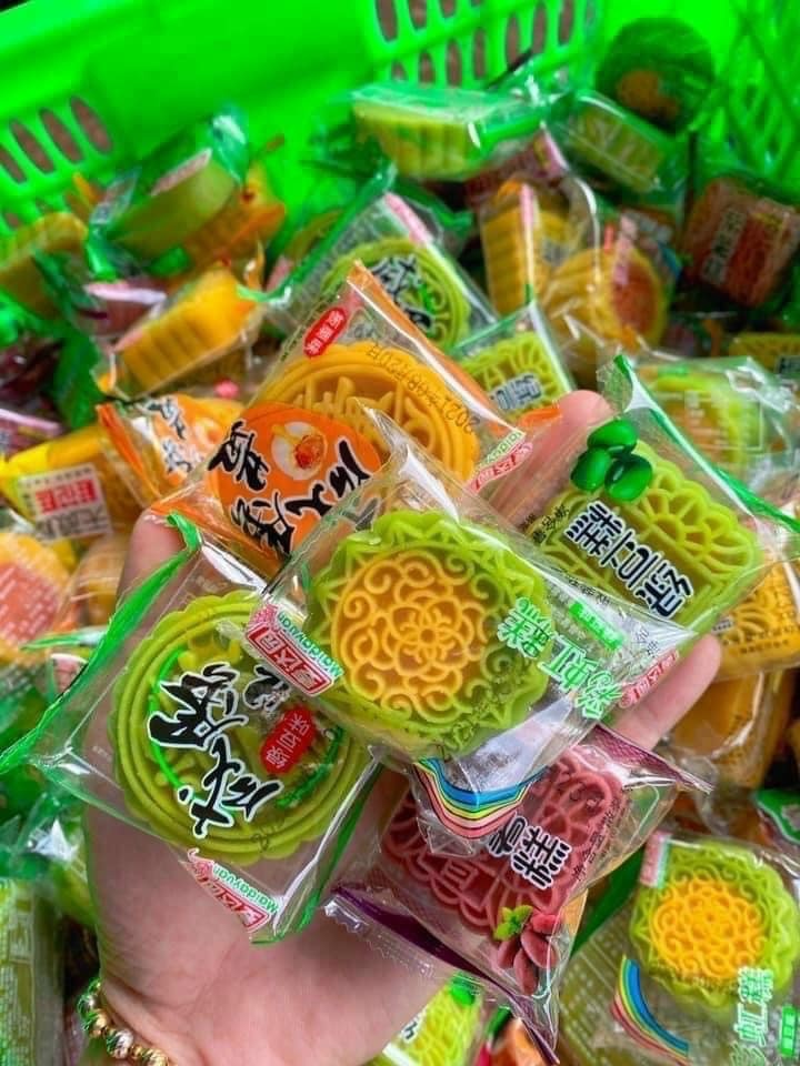 Ban banh Trung thu mini noi dia Trung,  Banh Trung thu gia re anh 2