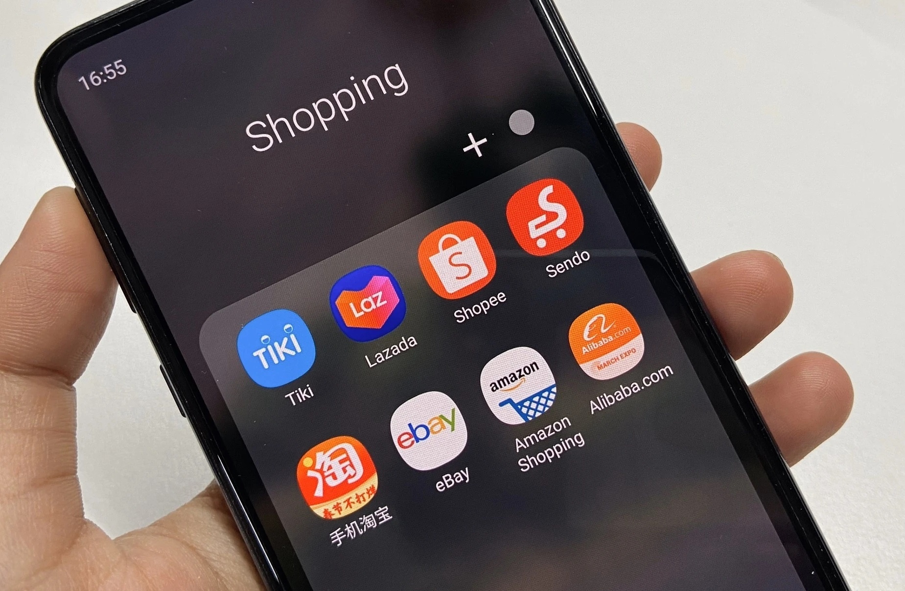 Nganh thue nam hon 130 trieu tai khoan ngan hang kinh doanh TMDT hinh anh