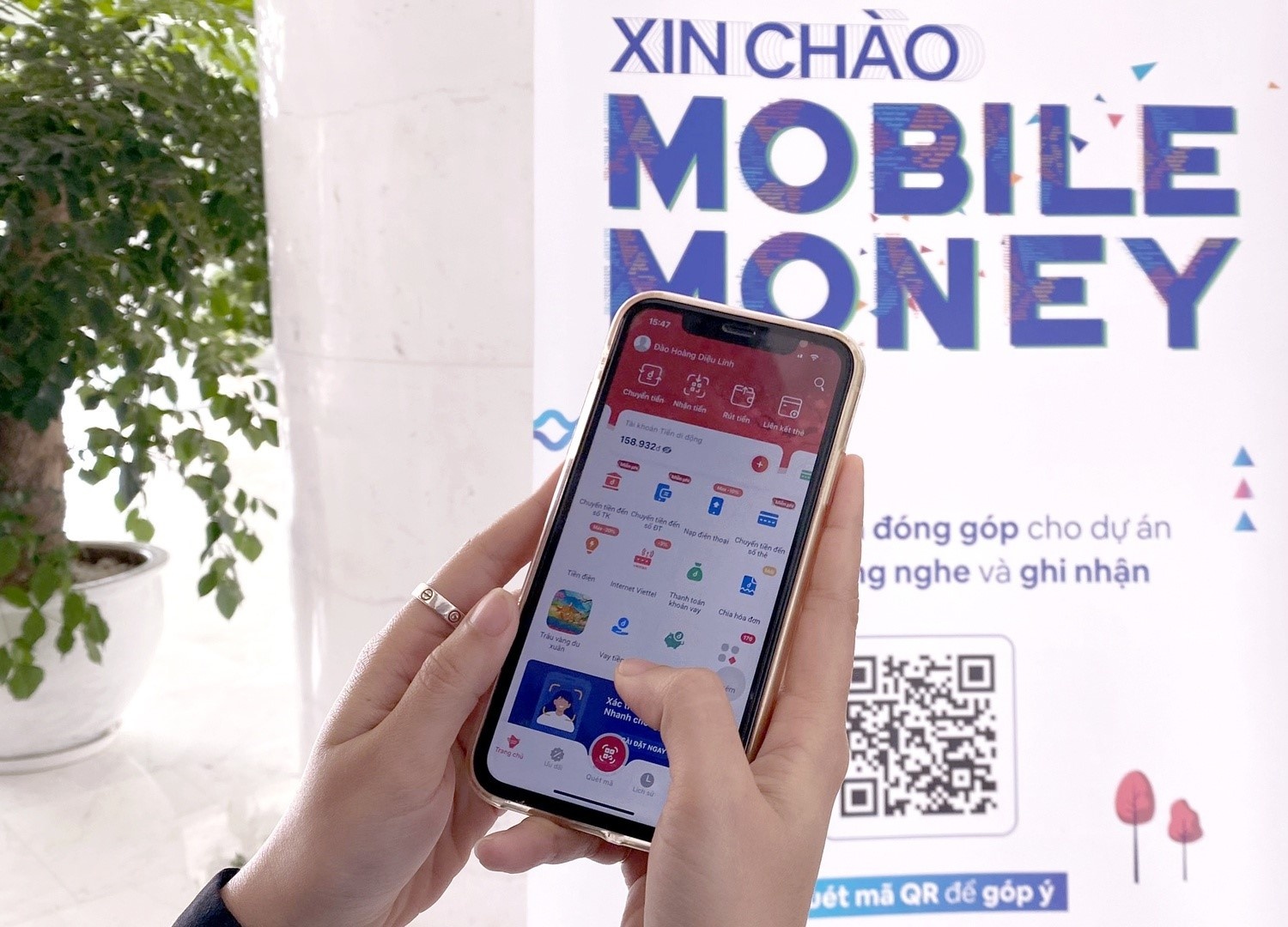 Da co the chuyen, nhan tien giua Mobile Money va tai khoan ngan hang hinh anh