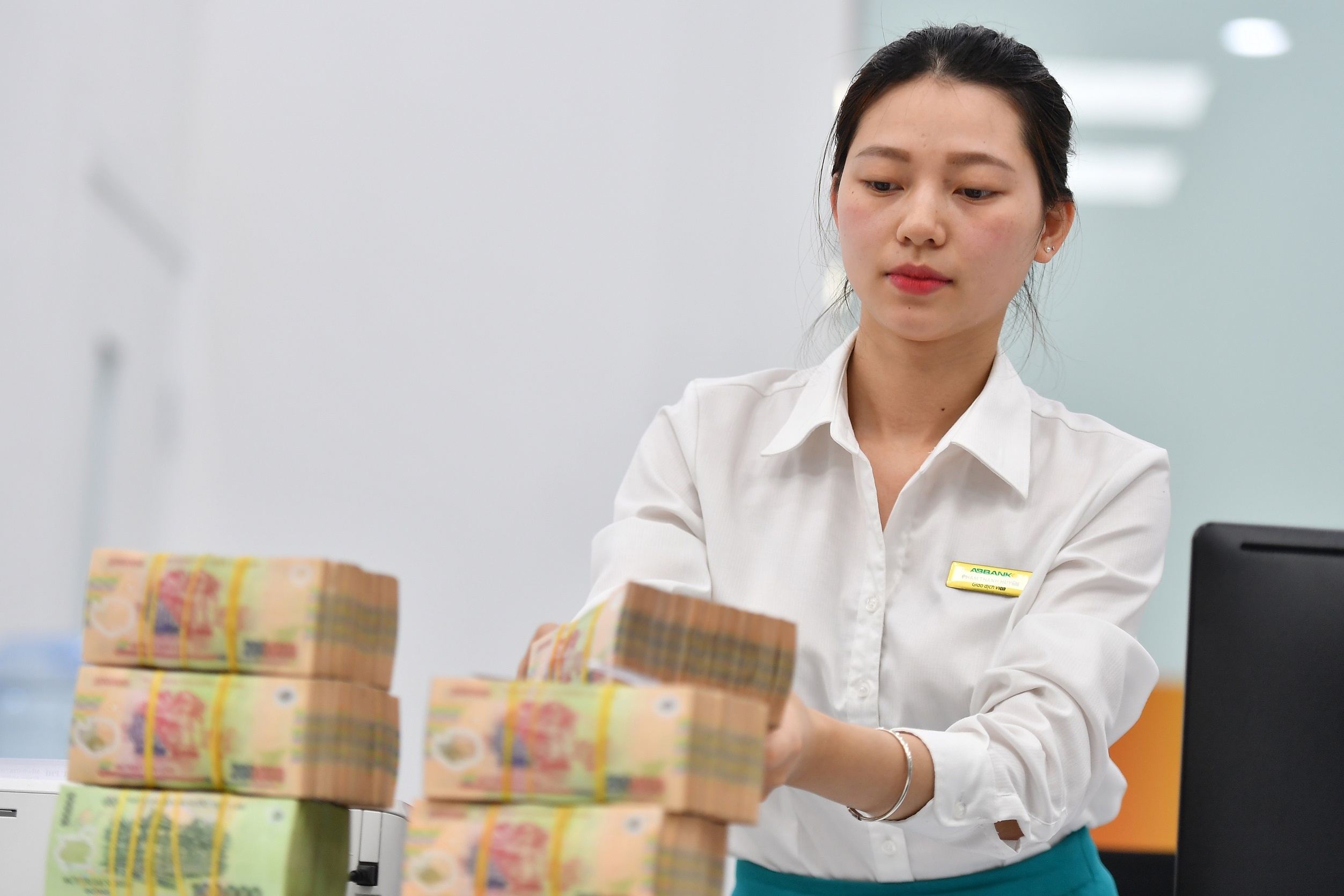 Dieu hanh room tin dung theo co che thi truong: Can can bang 3 loi ich hinh anh