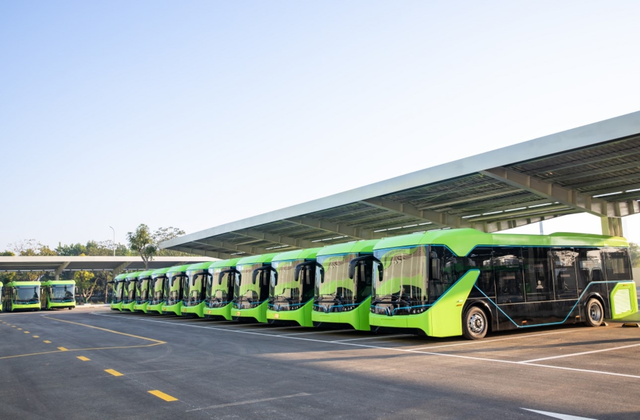 VinFast vay uu dai ADB 135 trieu USD de san xuat xe buyt dien hinh anh