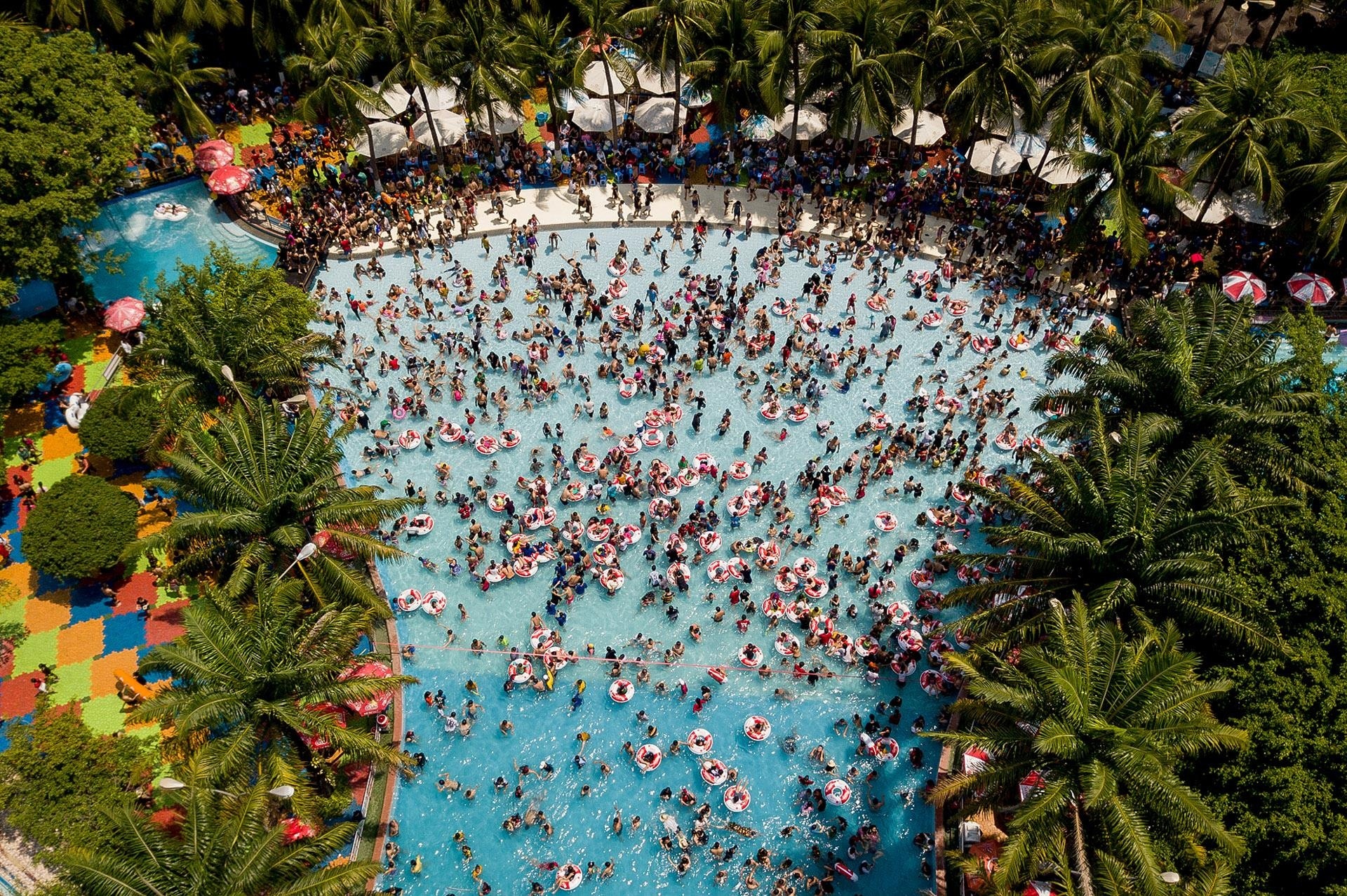 Cong vien Nuoc Dam Sen lai gan nua ty dong moi ngay hinh anh