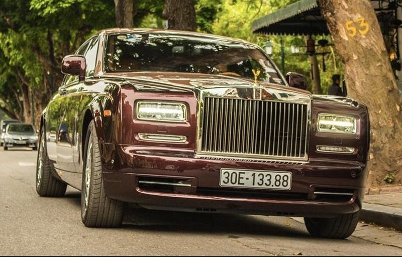 rolls royce trinh van quyet,  dau gia sieu xe,  dau gia du thuyen anh 6