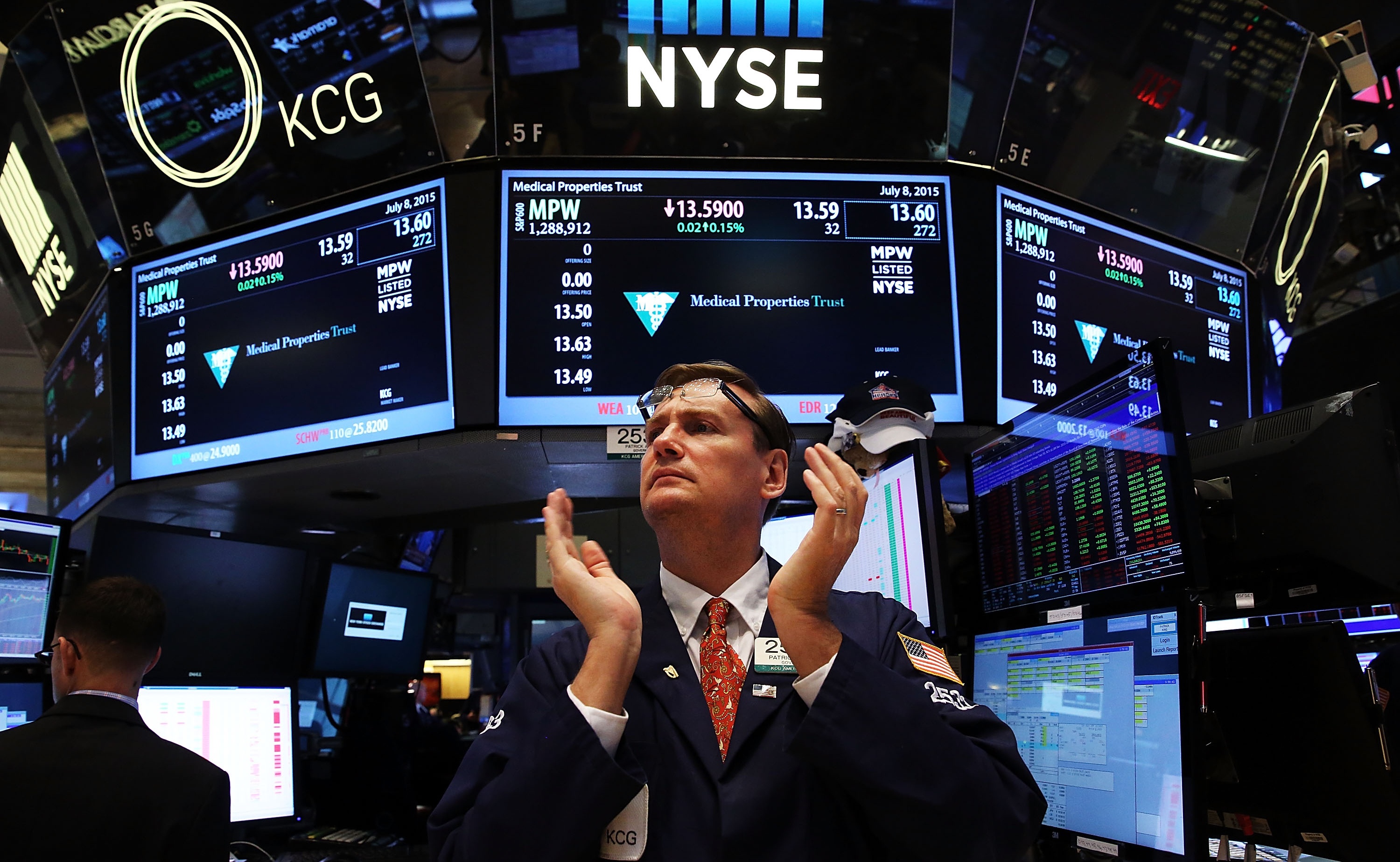 Chung khoan My bung no sau tuyen bo cua Fed hinh anh