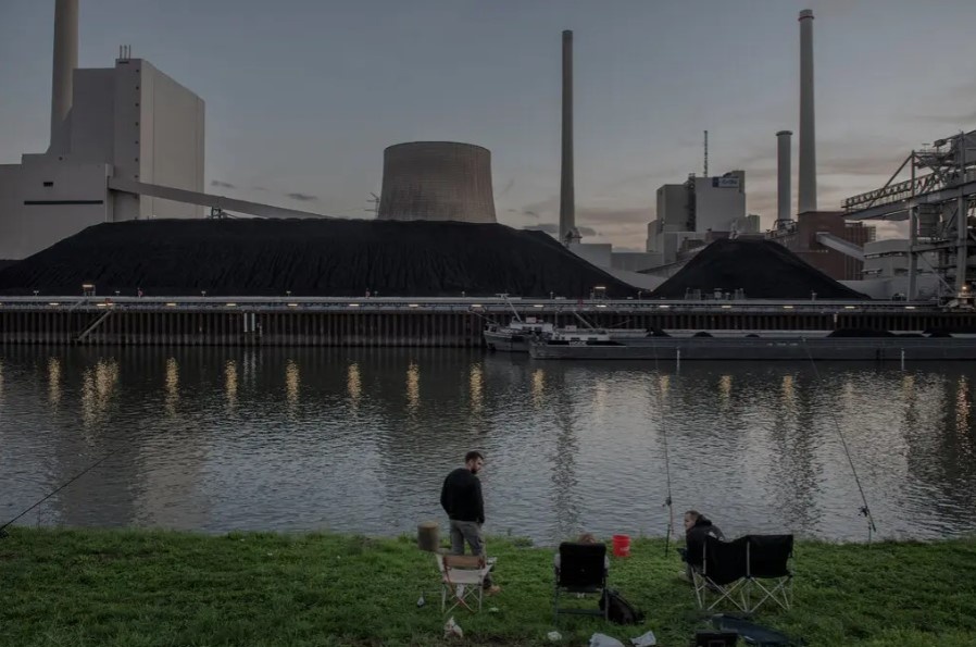 chau au mat dien,  chau au cat dien,  cat dien nguoi dan anh 2