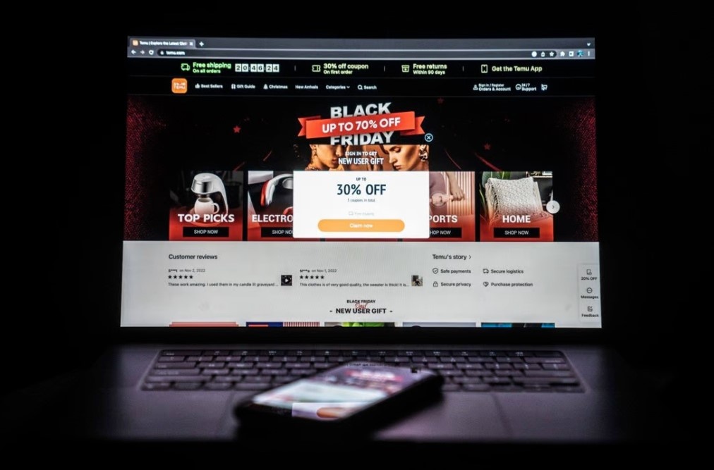 Cong ty cua Jeff Bezos bi de doa tren san nha hinh anh