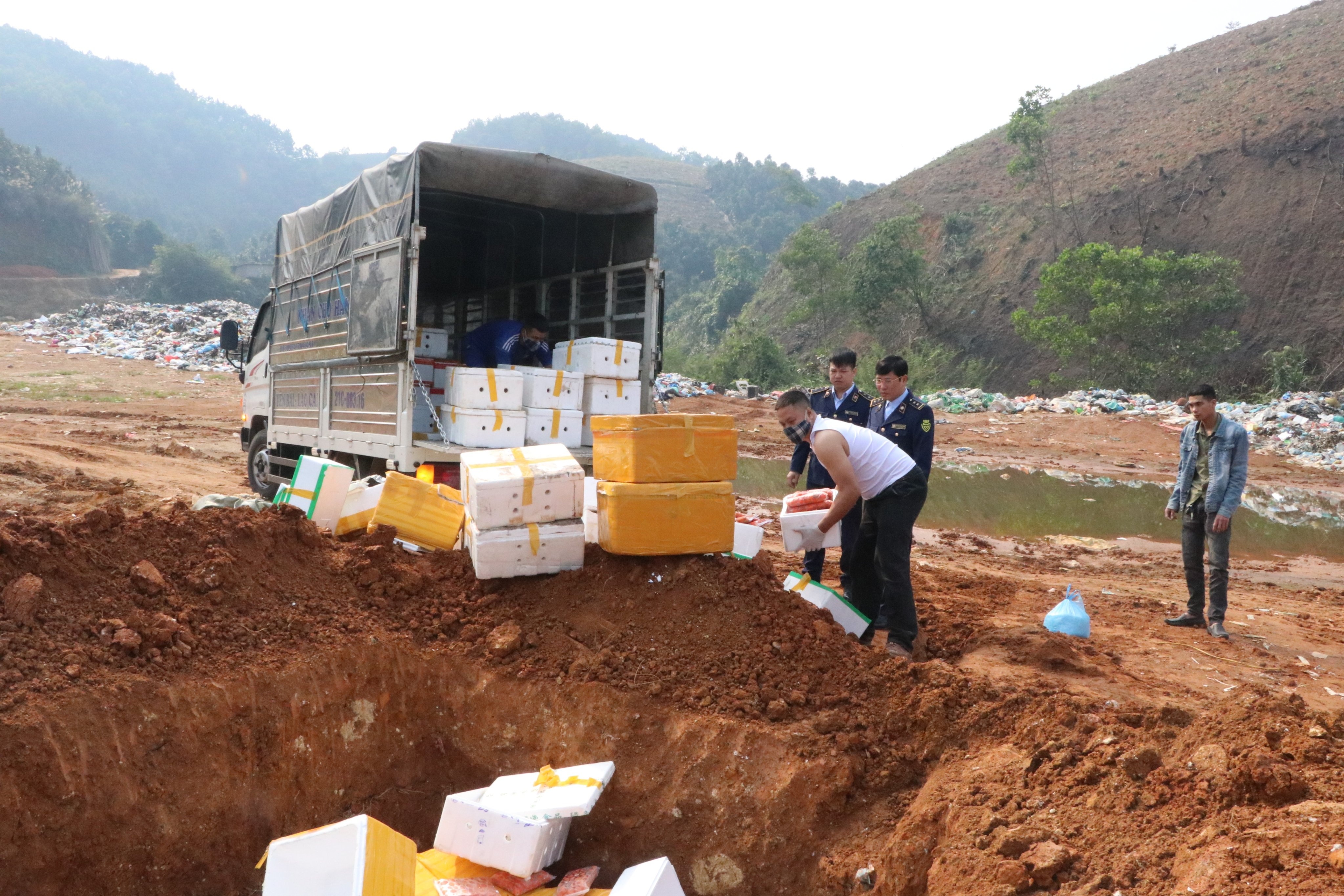 tieu huy thuc pham,  thuc pham ban anh 1