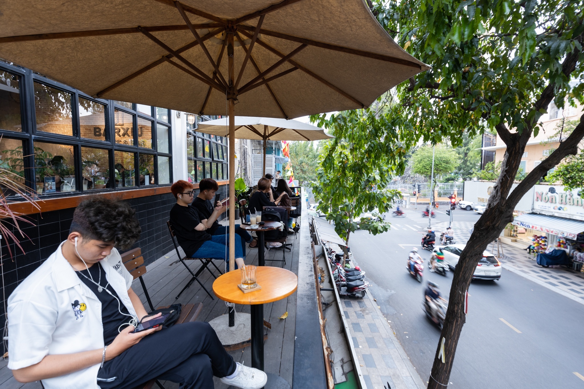 chuoi cua hang an uong,  chuoi f&b,  cua hang ca phe,  doanh thu ca phe,  cua hang tra sua anh 3