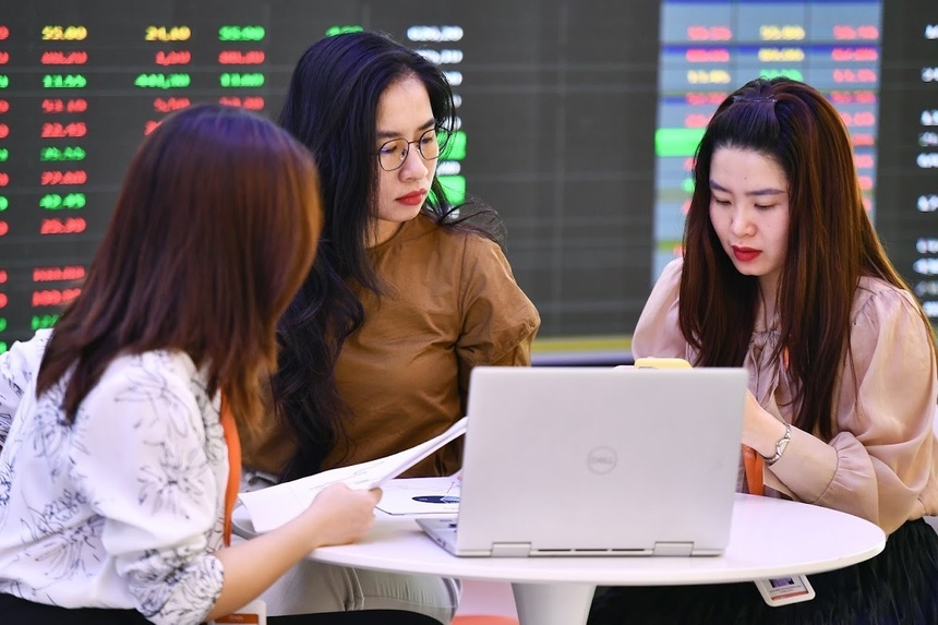 VN-Index mat chuoi tang vi co phieu ngan hang hinh anh