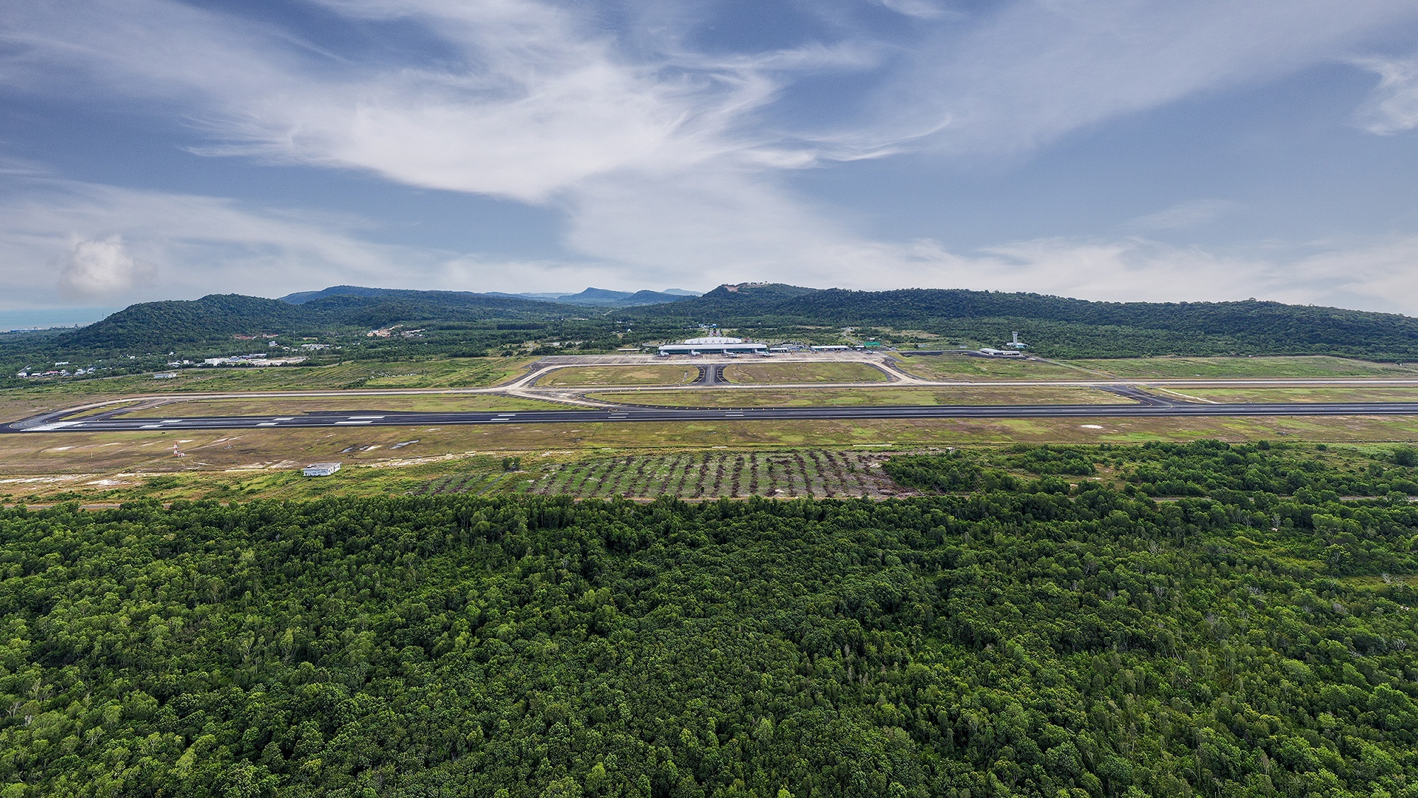 costa serena den phu quoc,  tau bien den dao anh 2