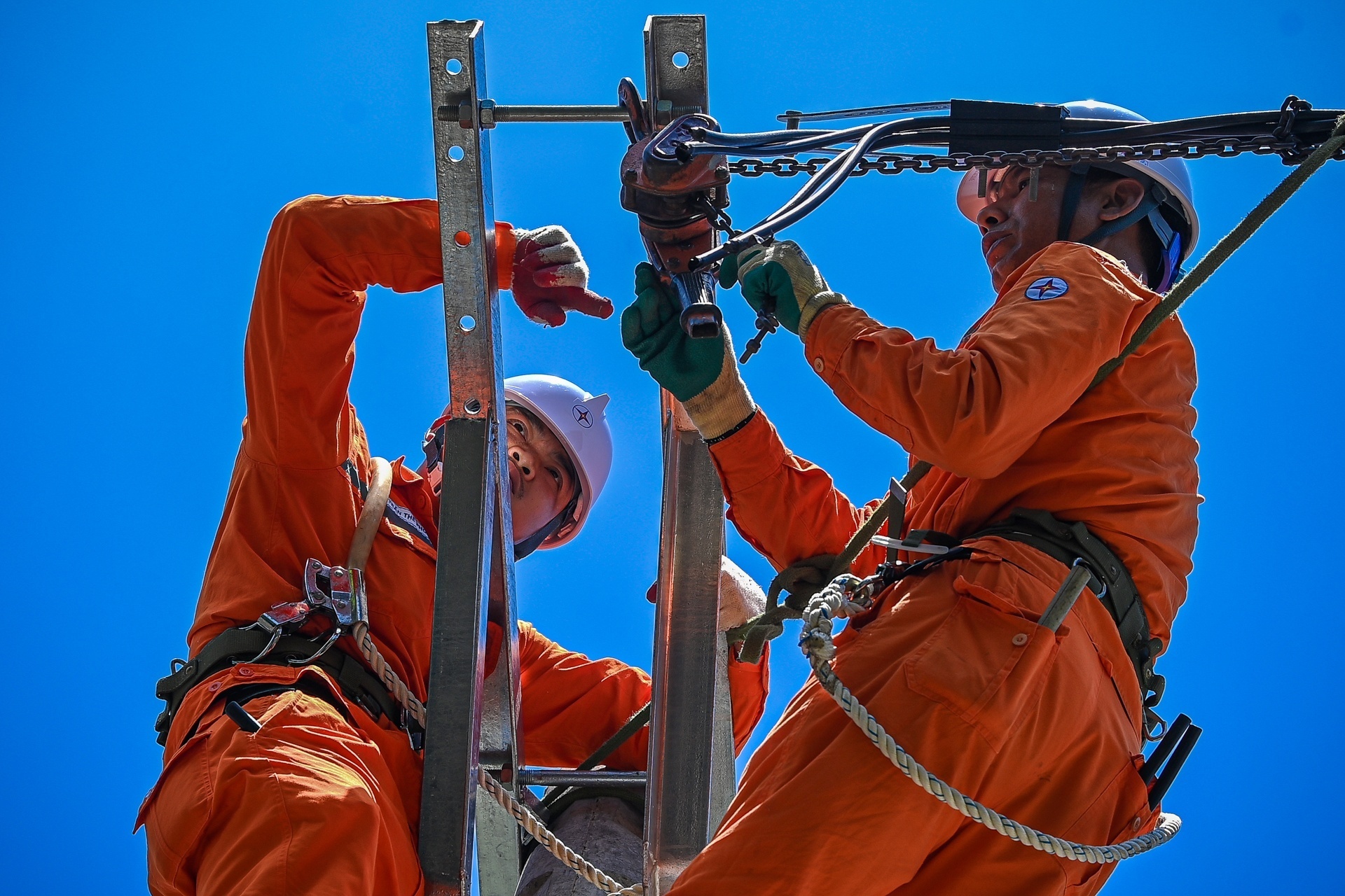 Thu tuong yeu cau hai truong nganh trien khai Quy hoach dien VIII hinh anh