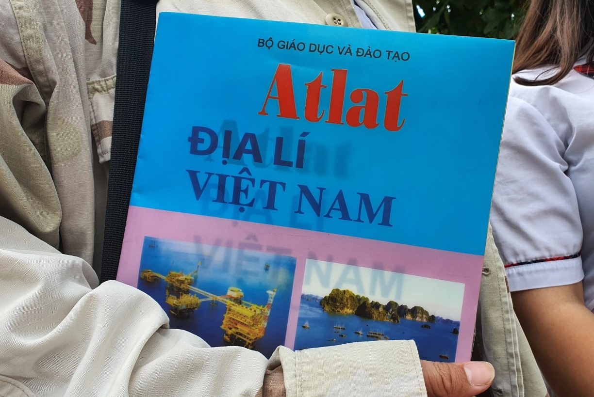 Doanh nghiep phai lui lich tra co tuc do thieu tien cuoi nam hinh anh