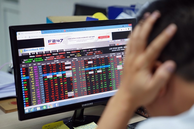 Chung khoan 22/12: VN-Index co phien 'thoat hiem' thu 4 lien tiep hinh anh