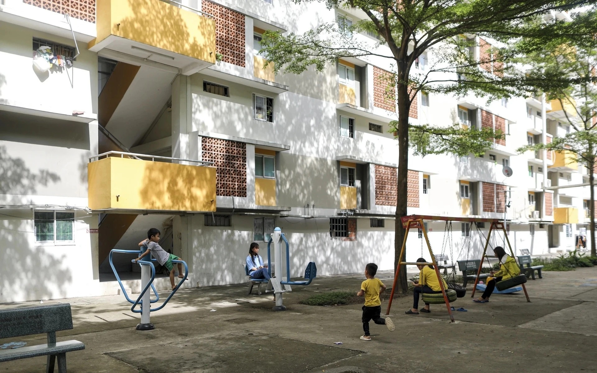 VARS de xuat ho tro mua nha o xa hoi voi vo chong sinh du 2 con hinh anh