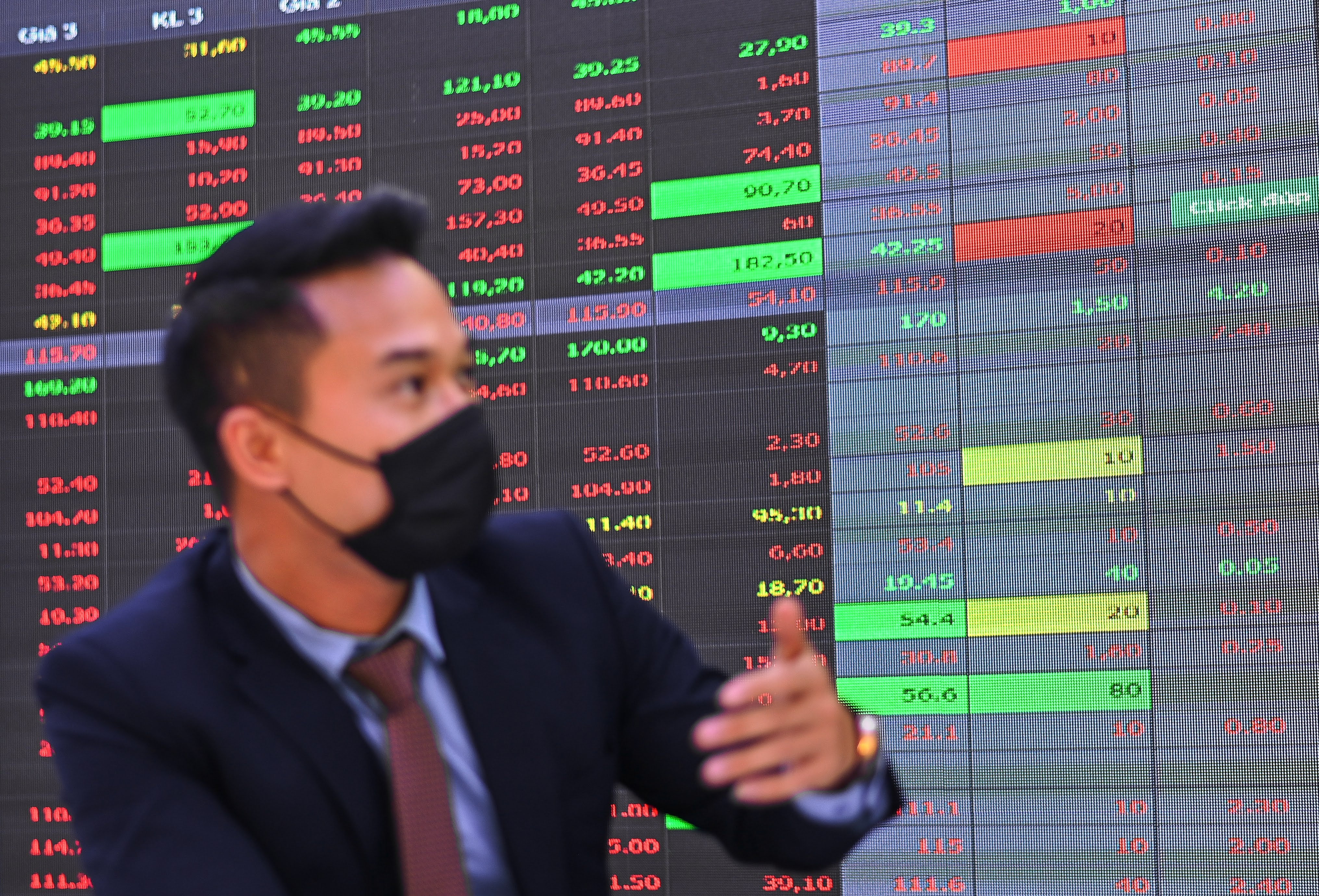 VN-Index hoi phuc hon 22 diem, tro lai moc 1.200 hinh anh