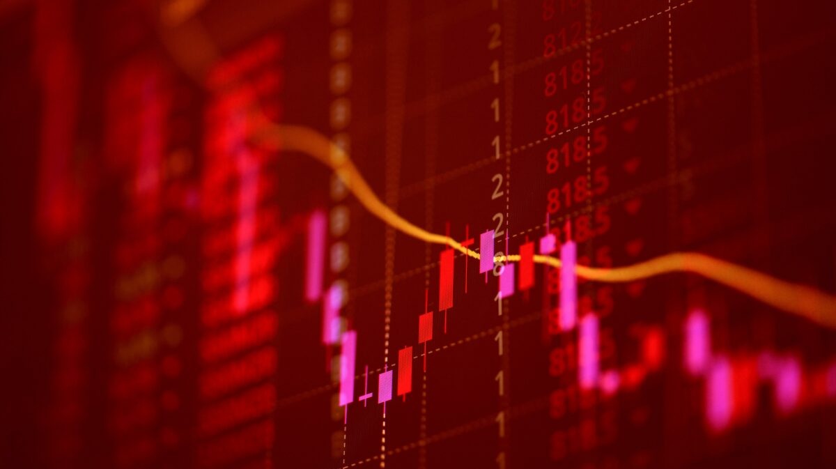 Ban thao o at, VN-Index mat gan 60 diem hinh anh