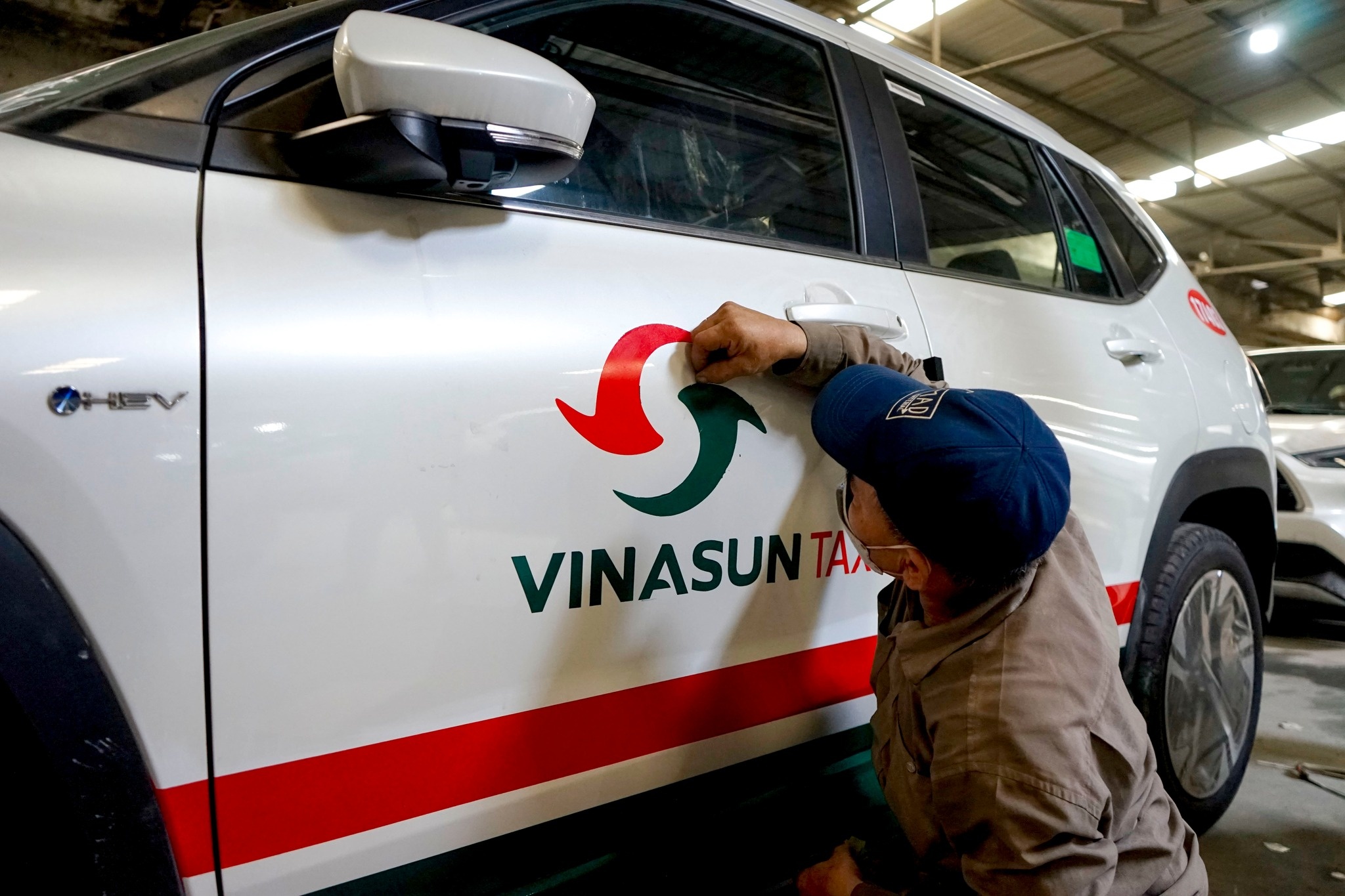 go kho doanh nghiep taxi,  taxi chuyen xe dien,  xe taxi dien,  goi taxi xanh sm anh 2