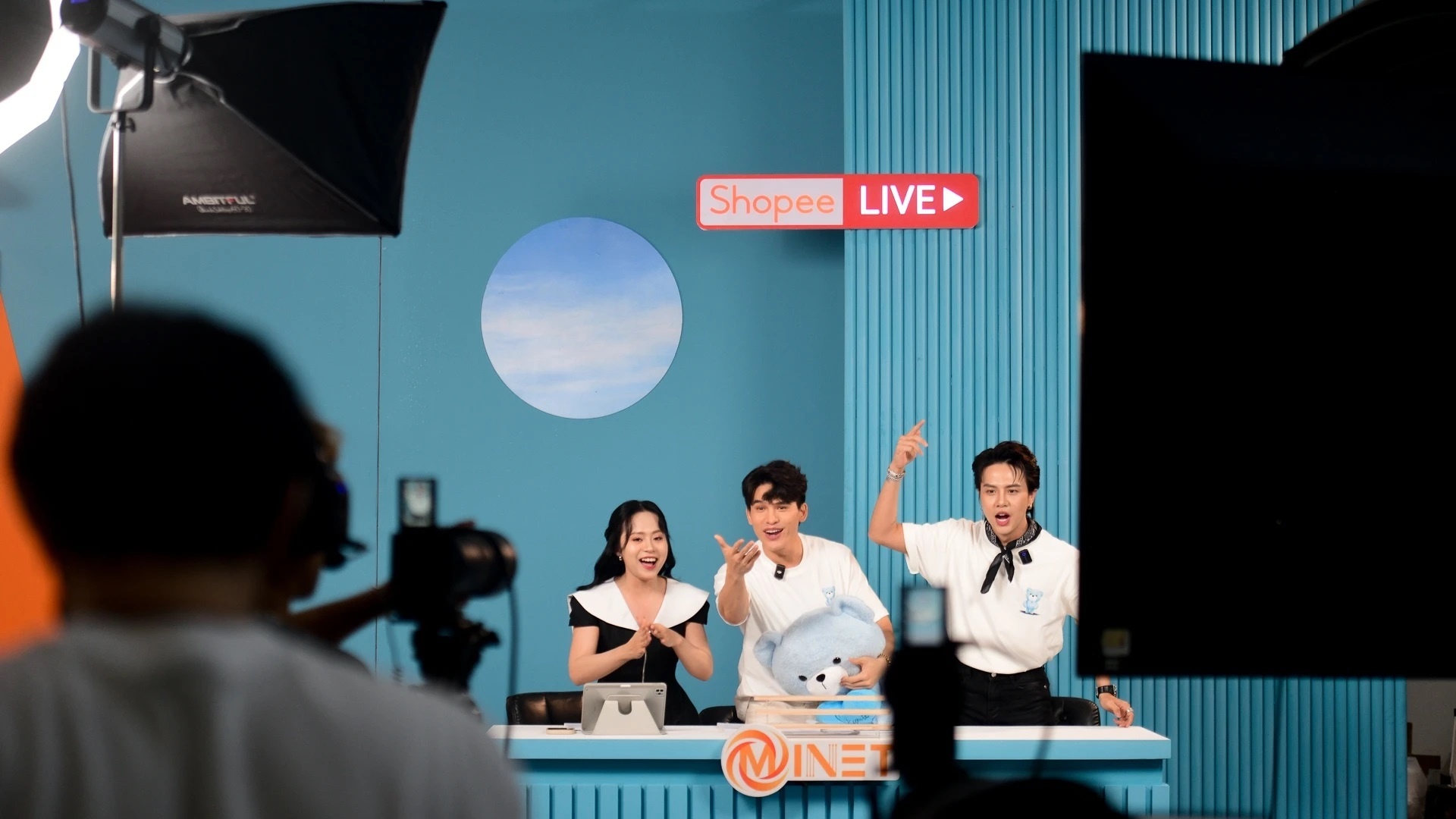 chay dua livestream ban hang,  shopee sale 11/11,  lazada sale 11/11,  temu sale,  tiktok shop megasale anh 1